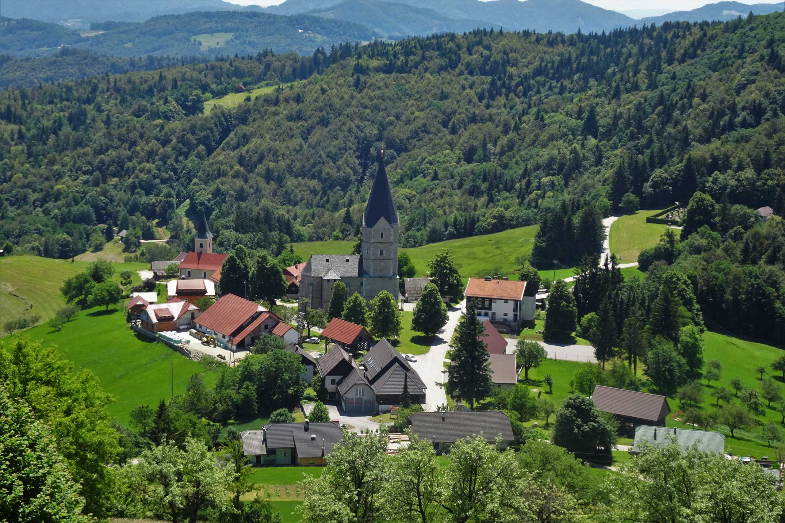 Almin dom na Svetini Almin dom na Svetini